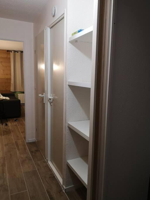 Au Pied Des Pistes Avec Parking Entierement Renove Apartment Huez Luaran gambar
